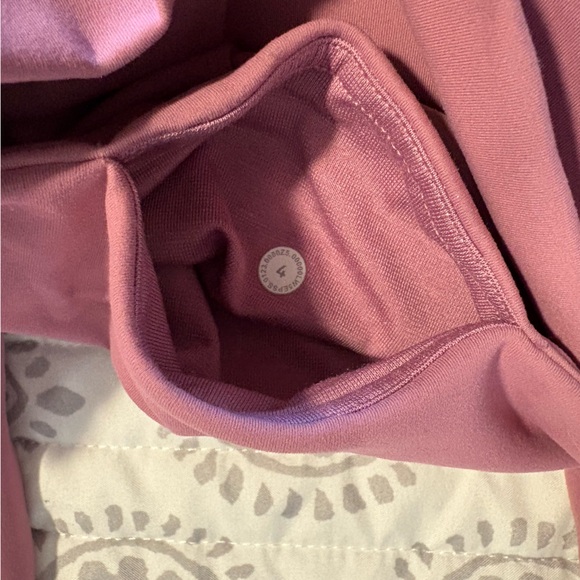 Lululemon Wunder Train Leggings - Picture 4 of 6